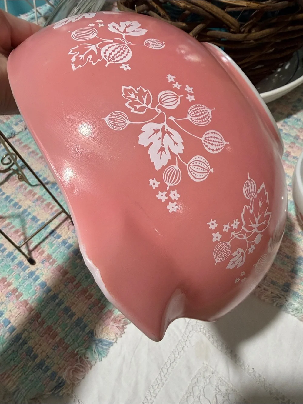 Pyrex Pink gooseberry 444 Cinderella Mixing Bowl (chip)